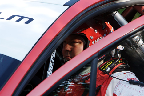 Brian Madsen forsvarede sin føring i 4WD-klassen i Mekonomen Rally Championship, selv om han ikke fik den bedste start på Tegee-Dan Rally.